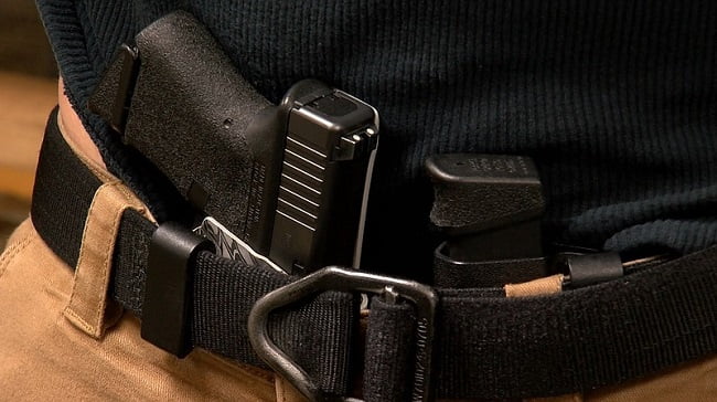 Conceal-Carry-Without-Holster